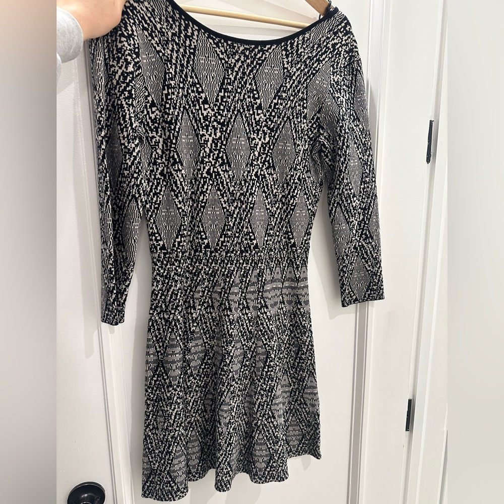 Elegant Black and White Patterned Dress